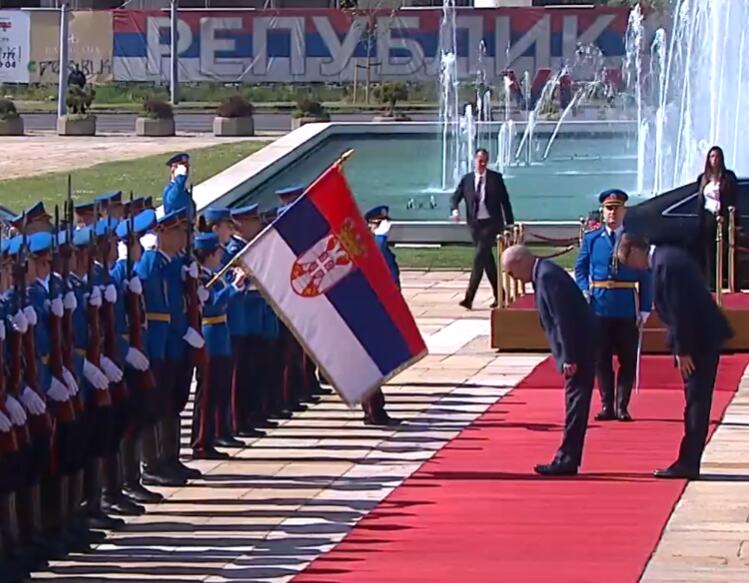 UŽIVO PALATA SRBIJA Predsednik Vučić dočekao švajcarskog predsednika uz najviše počasti - Gardu, himnu i crveni tepih! Parmelan se naklonio srpskoj zastavi FOTO