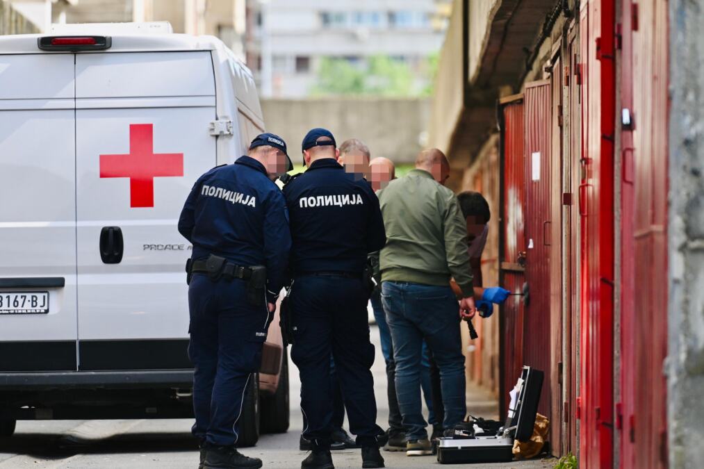 UBICA S NOVOG BEOGRADA JE MLAĐI MUŠKARAC: Zna se kako izgleda, zna se kojim autom beži, a napravio je i sudar! 