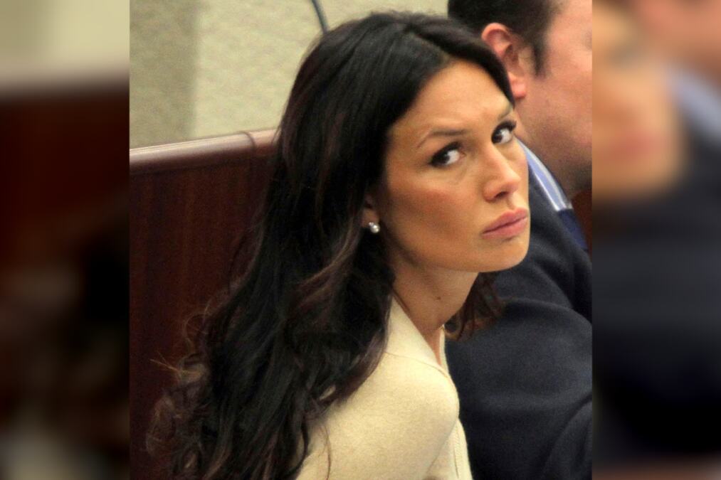 OVO JE ZGODNA NIKOL ZBOG KOJE JE IZBIO POLITIČKI SKANDAL: Bila je miljenica čuvenog MOĆNIKA, vrh države je pomilovao i nacija se DIGLA NA NOGE