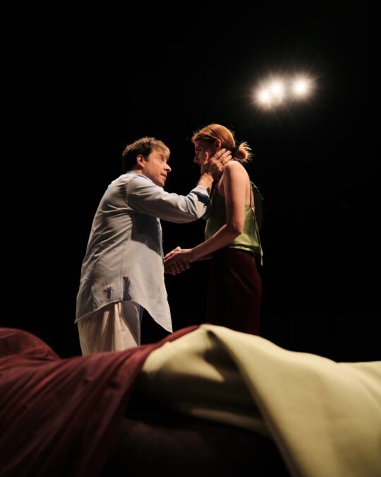 Ljubav, laži i sve između: "Istina" premijerno u Bitef teatru