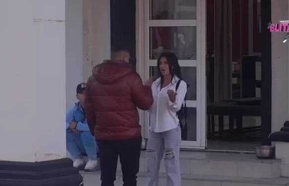 STANIJA GORI OD LJUBOMORE ZBOG ANĐELA: Besno mu sve obratila: Muvaš mene, a onda ljubiš drugu devojku u vrat...
