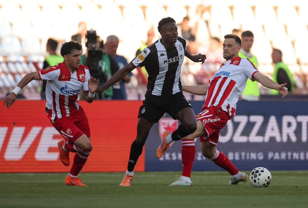 PARTIZAN SPREMA 2 MILIONA EVRA ZA PRVI LETNJI TRANSFER! Crno-beli spremaju ozbiljan novac za fudbalera kojeg u Humskoj svi dobro znaju!