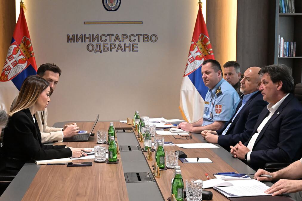 Sastanak ministra Gašića i ministarke Mesarović: Razgovor o unapređenju saradnje dva ministarstva