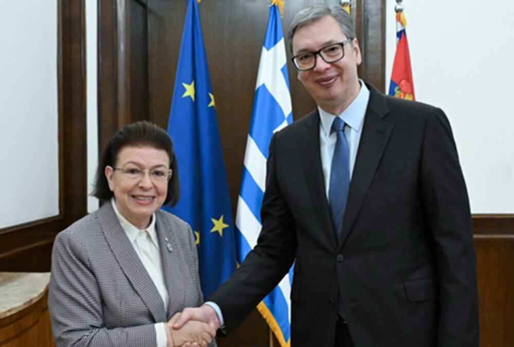 VUČIĆ RAZGOVARAO SA LINOM MENDONI: Jačanje kulturne saradnje Srbije i Grčke i dogovor o zajedničkim projektima (FOTO)