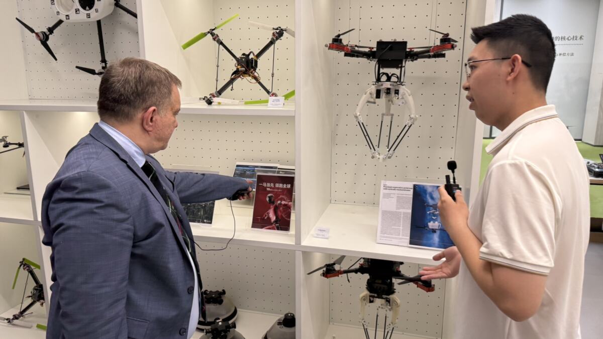 Ministar Stanković u prestižnom Đeđang univerzitetu: Srbija ima veliku podršku Kine u oblasti digitalizacije i primene veštačke inteligencije u obrazovanju