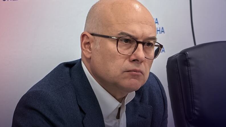 ''BLOKADERI SE PLAŠE DIJALOGA, JER NEMAJU ŠTA DA KAŽU''! Vučević: Psovke i pretnje nisu program za bolju Srbiju 