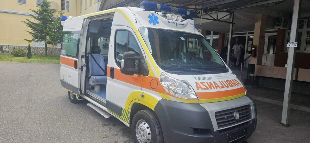 VREDNA DONACIJA ZA BOLJU POMOĆ PACIJENTIMA: Zdravstveni centar Loznica dobio sanitet (FOTO)