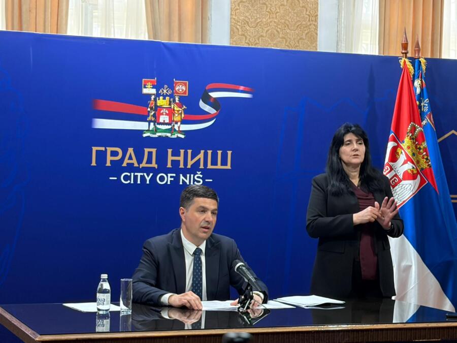 NIŠ U BORBI ZA ČISTIJI VAZDUH: Uređaj za prečišćavanje vazduha za svaku učionicu!
