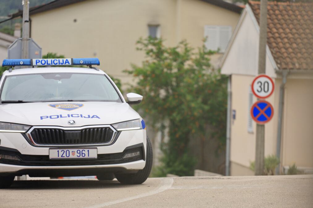 PAO DILER IZ PLJEVALJA: Uhapšen muškarac (35) zbog prodaje "spida", policija ga pratila mesecima