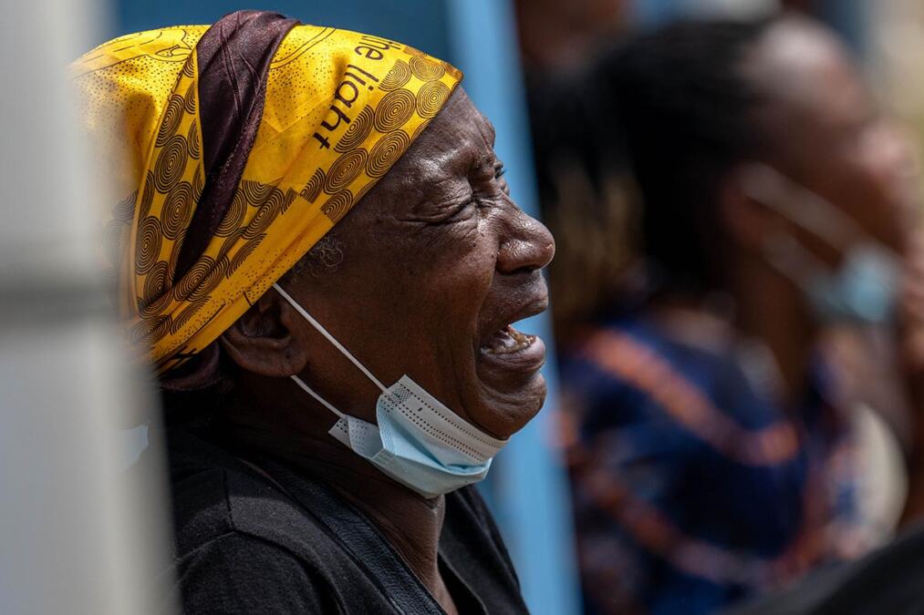 ŠIRI SE EBOLA U AFRICI: I osma provincija u Kongu pogođena zarazom, epidemija zahvatila Ugandu i Keniju
