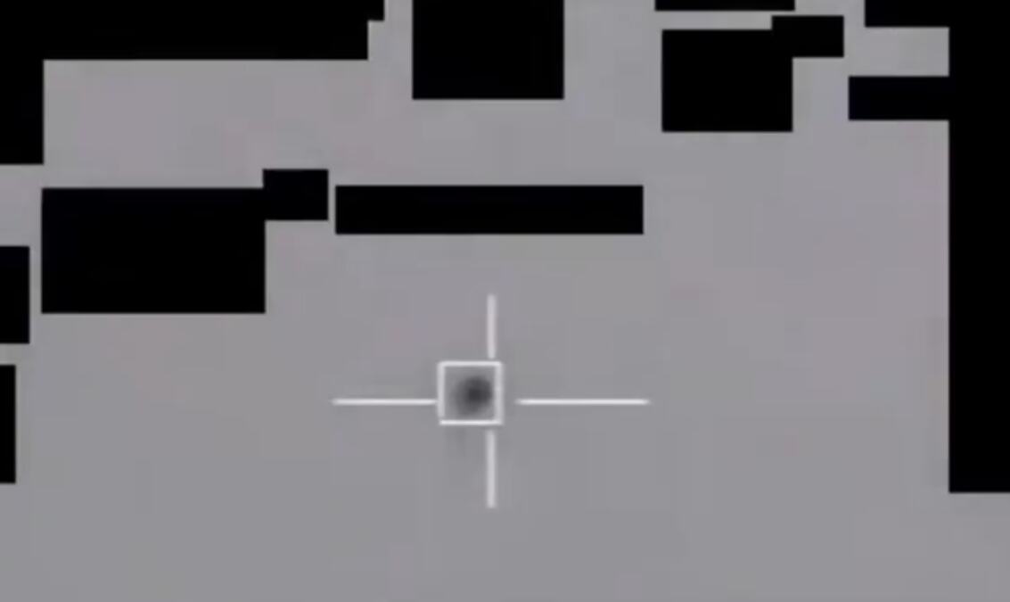 PENTAGON OBJAVIO SNIMAK RAZARANJA NLO! Američki F-16 raznosi misteriozni objekat, a onda ŠOK: Pogledajte šta je letelica izbacila u trenutku uništenja! (VIDEO)