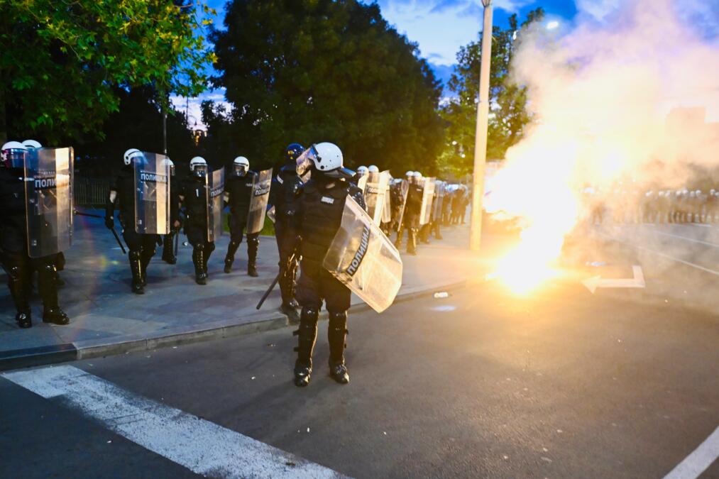 BLOKADERI I DALJE BIRAJU NASILJE UMESTO DIJALOGA! Vučić i posle svega poziva na razgovor, blokaderska 