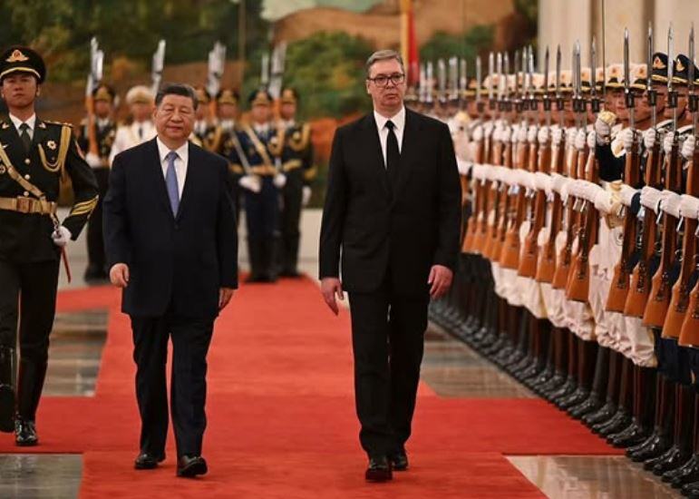 KINA POKAZALA OGROMNO POŠTOVANJE! Vučić u Pekingu tretiran kao Tramp i Putin, a Srbija kao privilegovan partner