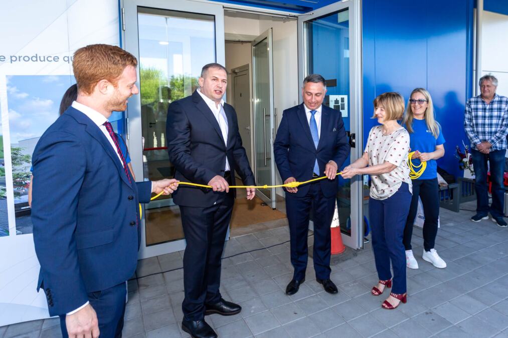 U Subotici svečano otvorena fabrika „Feller“

