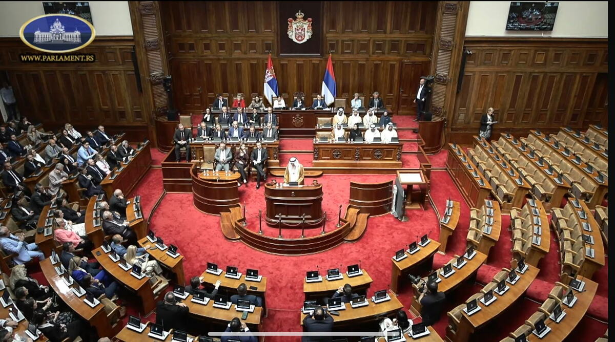 KAKVA BRUKA PARLAMENTARNE OPOZICIJE! Samo dva poslanika došla na sednicu na kojoj se obratio predstavnik UAE, okrenuli leđa zemlji koja nam je slala pomoć