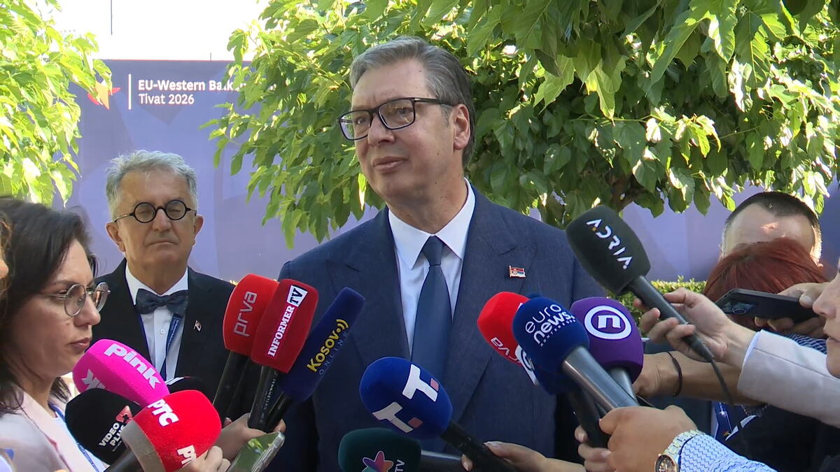 "ZAMOLITE GRADONAČELNIKA CETINJA DA JOŠ ČEŠĆE DOLAZI U BEOGRAD" Vučić se oglasio nakon samita u Tivtu, pa poručio: On nikada neće da vidi takav natpis o njemu
