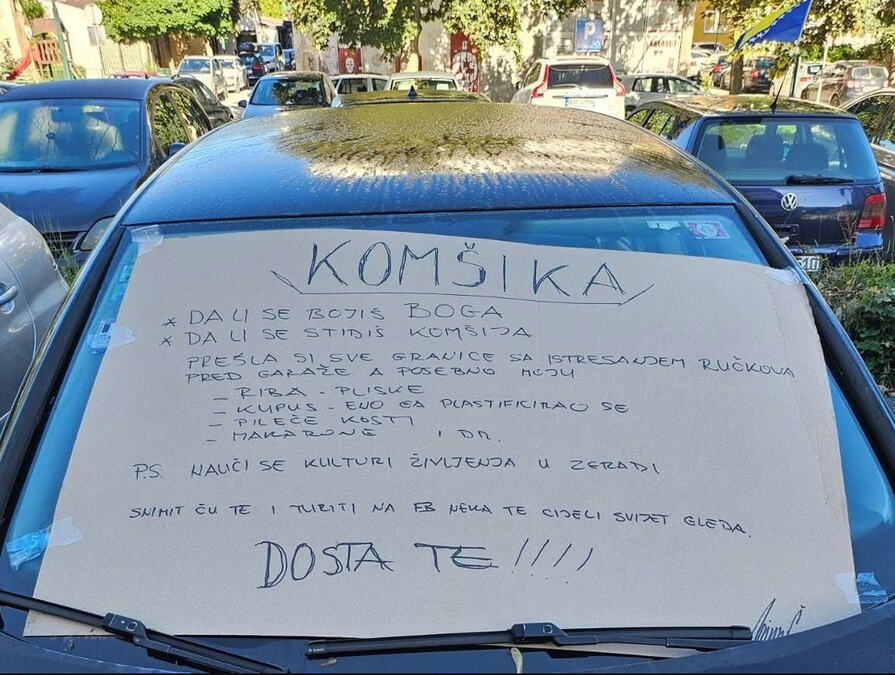"Komšika, da li se bojiš Boga": Poruka iz BiH nasmejala region, osvanula preko cele šoferke, evo šta je razlog