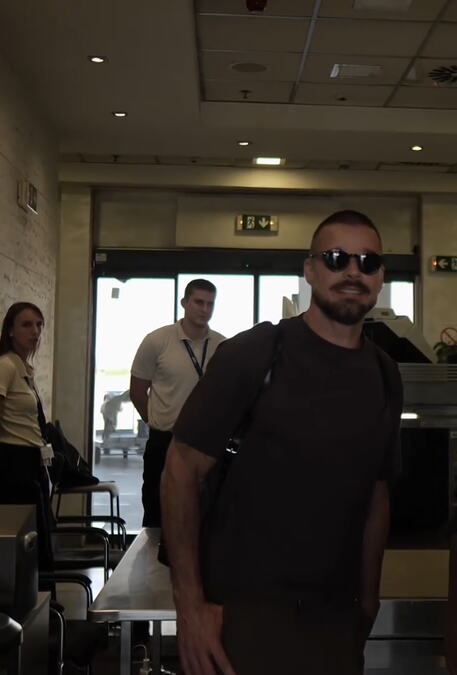 Riki Martin stigao u Beograd i ne skida osmeh sa lica: Fanovi su u potpunom transu, ovo su detalji njegovog boravka u Srbiji