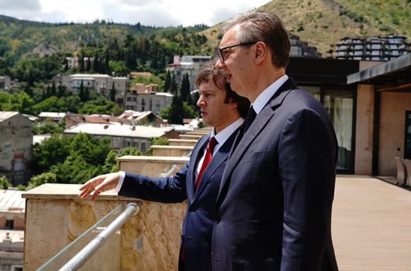 "VERUJEM DA ĆEMO U GODINAMA KOJE DOLAZE BITI JOŠ BLIŽI" Poruka predsednika Vučića iz Gruzije, s mesta sa kog puca pogled na Tbilisi (FOTO)