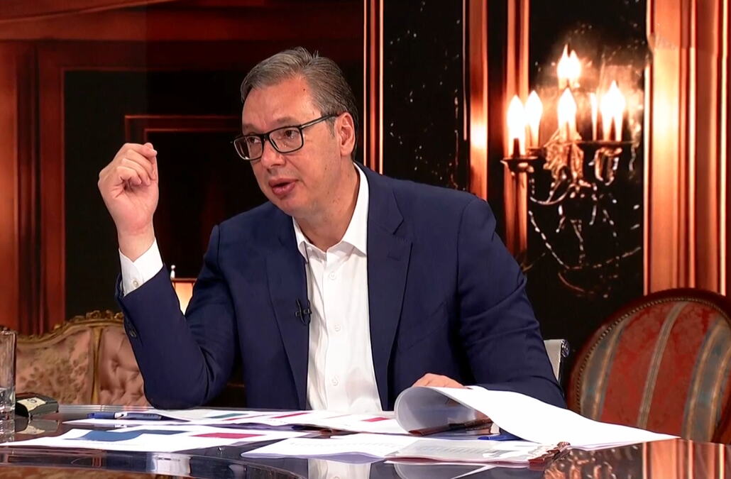 Vučić najavio kada će predočiti novi paket mera za najstarije i najugroženije: Uskoro kreće s radom i portal "Ko si bre ti" - za prijavu bahatih funkcionera!