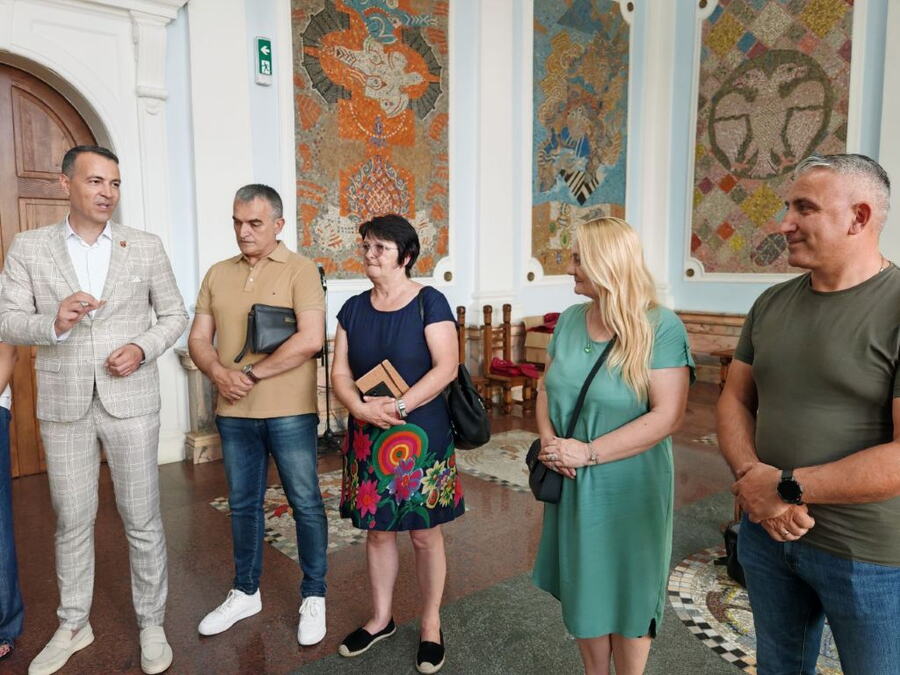 KRUŠEVAC BIO DOMAĆIN MALIŠANIMA IZ GRAČANICE, PLEMETINE I PRILUŽJA Poseta predškolaca sa Kosova i Metohije (FOTO)
