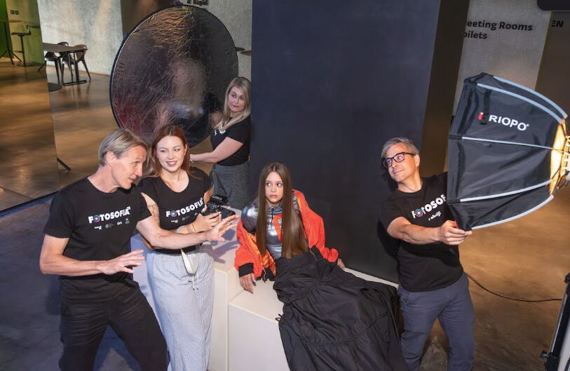 Glamur pred kamerom, ozbiljan rad u pozadini: Održana Fotosofia 21 - "Fashion day"