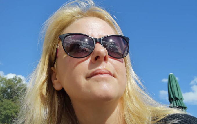 Izašla joj mala bubuljica, a onda su joj odstranili deo usne: Hrvatska glumica imala 5 operacija i prošla kroz pakao, a evo kako sada izgleda