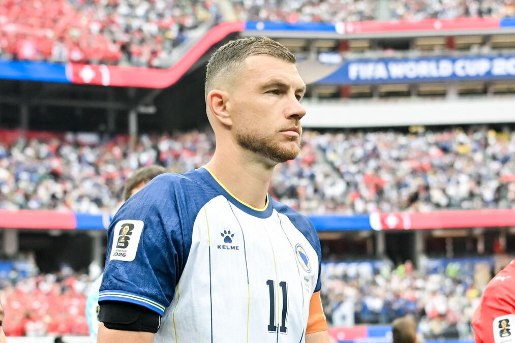 EDIN DŽEKO SE NAŠAO U CENTRU SKANDALA, PA OTVORIO DUŠU! Oglasio se na mrežama i poslao poruku koja ODZVANJA: Jedna stvar posebno BODE OČI!