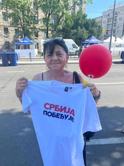 GORICA VUČIĆU VERUJE OD PRVOG DANA! Iz Bavaništa došla na skup u Beogradu, pa poručila: Zbog njega znaju gde smo na mapi, a svi nam zavide jer smo najjači!