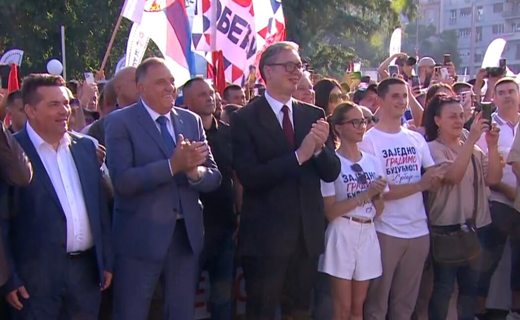 UŽIVO VUČIĆEVO OBRAĆANJE NA SKUPU U BEOGRADU