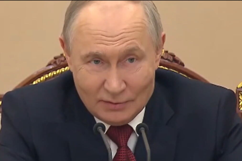 PUTIN PRESEKAO USRED PRENOSA UŽIVO! Rusija pred energetskim KOLAPSOM, povučen očajnički potez: Panika u zemlji, HITNO se zatvaraju slavine! (FOTO/VIDEO)