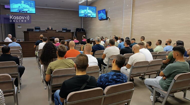U PRIŠTINI PROČELO SASLUŠANJE 36 SRBA KOJI SU PRIVEDENI NA GAZIMESTANU: Terete ih za narušavanje javnog reda i mira, te i "podsticanja mržnje"!