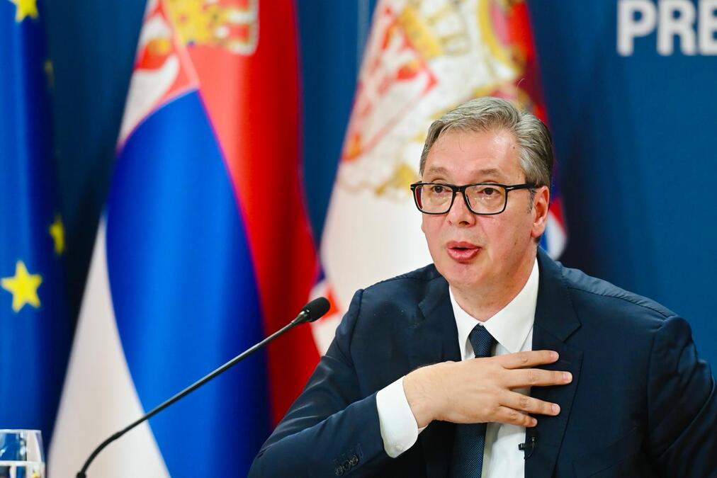VUČIĆ O BLOKADERSKOM SKUPU U KRALJEVU: "Svi su bili zadovoljni, okupilo se njih 4.000, ja im čestitam"