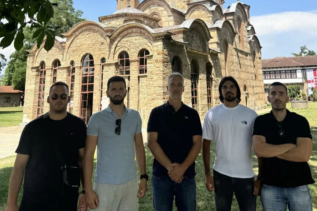 MLADIĆI IZ CRNE GORE DOŽIVELI TORTURU OD KOSOVSKE POLICIJE: "Tukli su nas, vređali, pokušali da nateraju da pevamo 'Kosovo Republika', nismo dobili ni vodu"