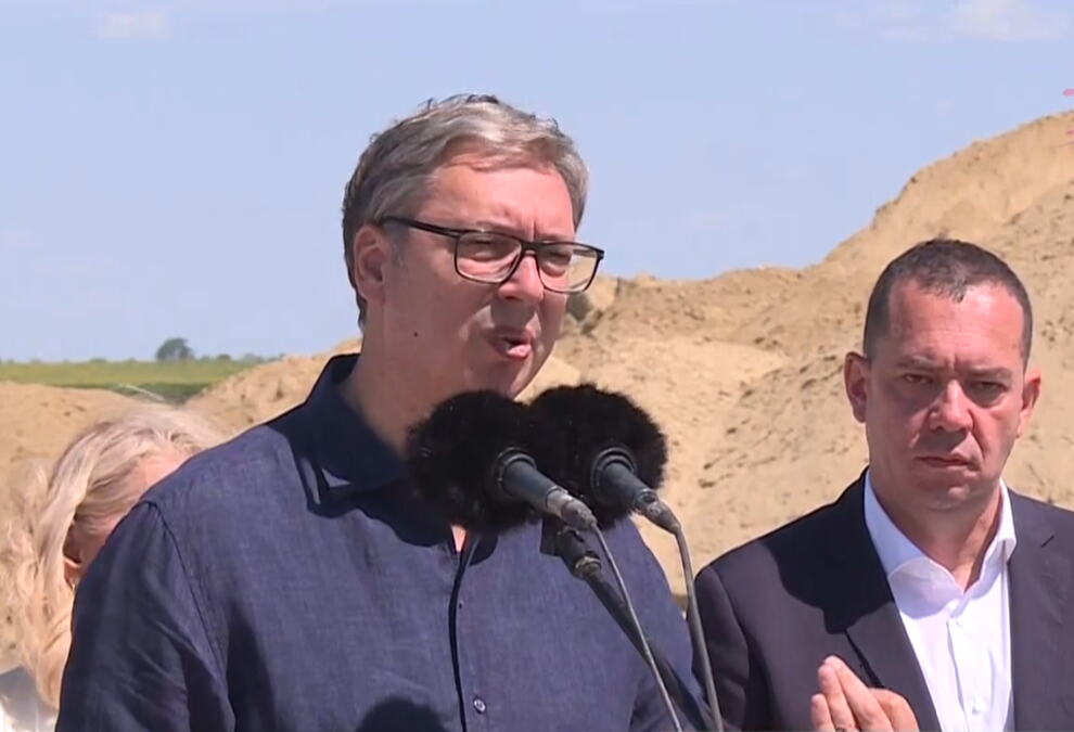 "OTELI NAM 14 ODSTO TERITORIJE, TRI PUTA NAS PROGLASIŠE GENOCIDNIM NARODOM" Vučić o sramnom potezu Podgorice: Nemojte da vam govorim o slanju vojnika na Kosovo