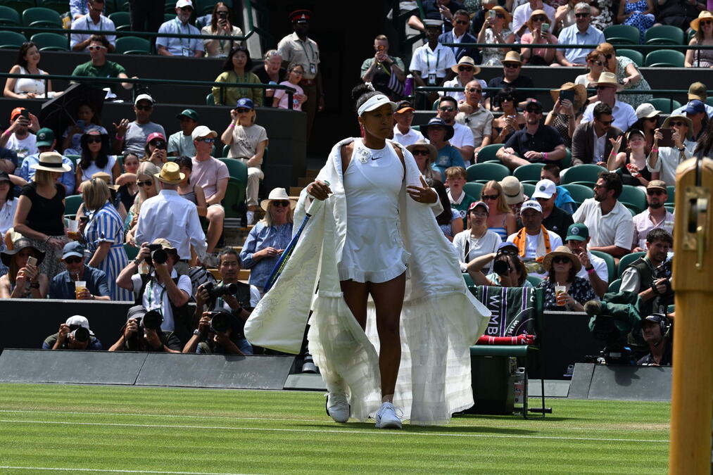 Teniserka se pojavila na Vimbldonu, a o njenom modnom izdanju ne prestaje da se priča: Naomi Osaka ponovo pomera granice