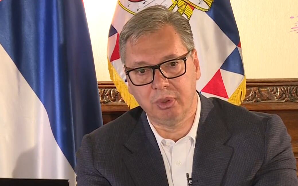 "IMAM ODGOVORNOST PREMA MALOM DEČAKU SA KOJIM MALO VREMENA PROVODIM" Vučić progovorio o svojoj deci: Uvek sam imao obavezu da sve građane tretiram jednako
