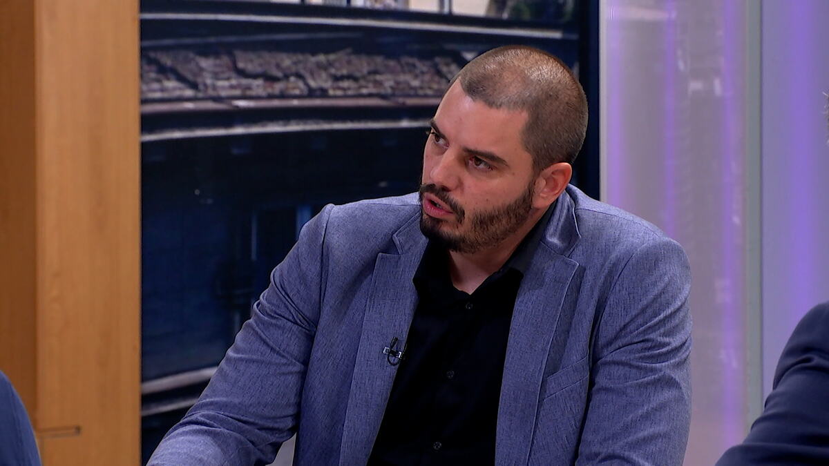 OVO JE PRAVO LICE TZV. STUDENTSKE LISTE Skrivali se iza blokada, pa otišli korak dalje! Biračima poturaju prevaru veka, a evo ko zapravo povlači konce iz senke