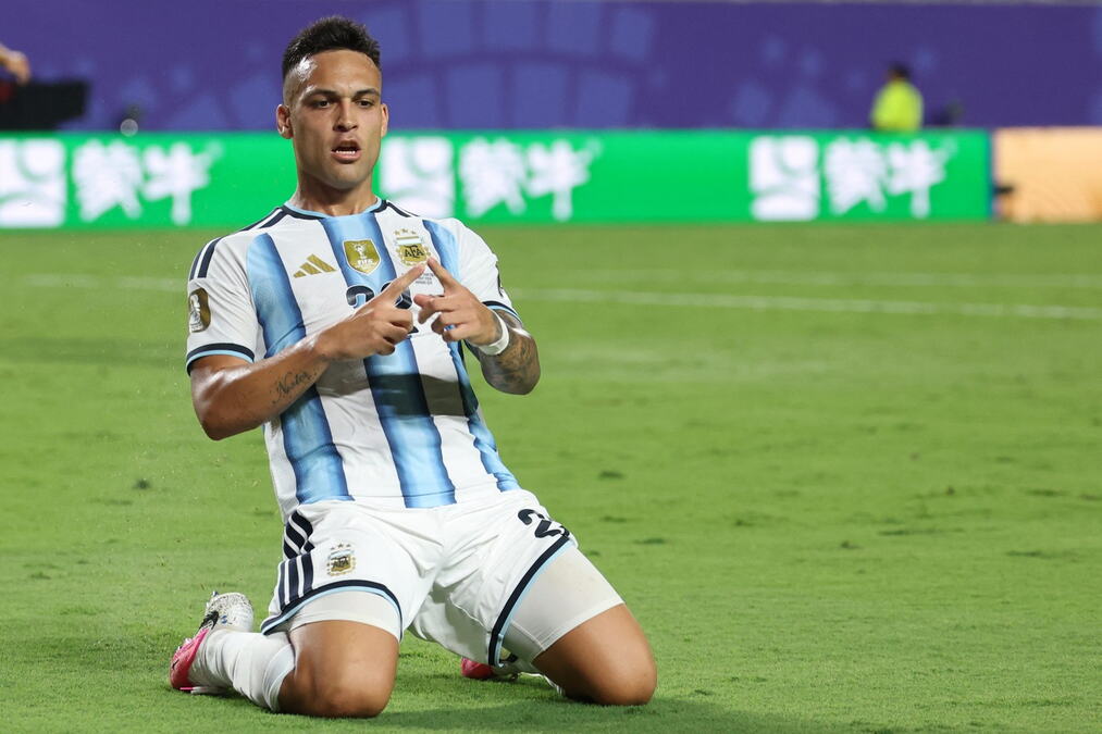 ARGENTINSKA VEZA NIKAD JAČA! Lautaro podržao Alvareza: Bez obzira na to što mi je konkurent u reprezentaciji...