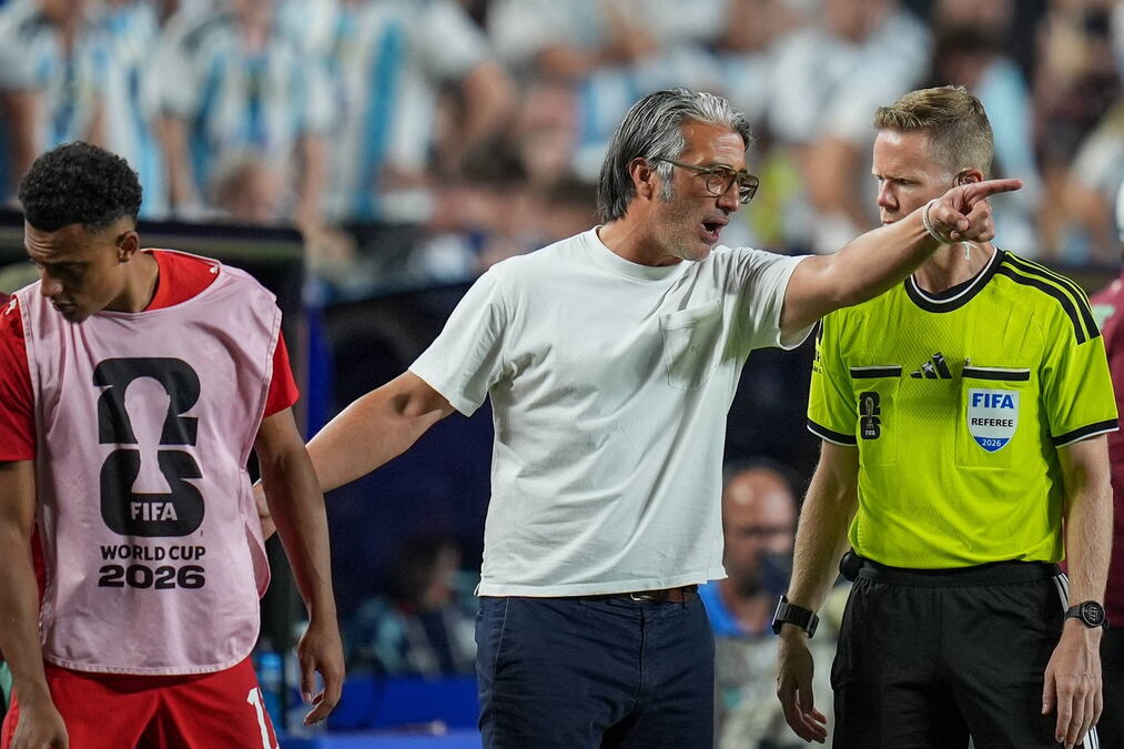MURAT JAKIN BLJUJE VATRU POSLE BOLNOG PORAZA OD ARGENTINE! Digao je glas i ZAGRMEO zbog suđenja: "Odluka arbitra je neverovatna! Aspolutno se ne slažem!"