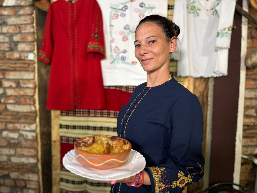 RECEPT KOJI SE ČUVA KAO NAJVEĆE BLAGO: Ovako se kuva čuveni svadbarski kupus u Mrčajevcima, a evo zbog čega prvo morate da URADITE OVO sa loncem! (FOTO)