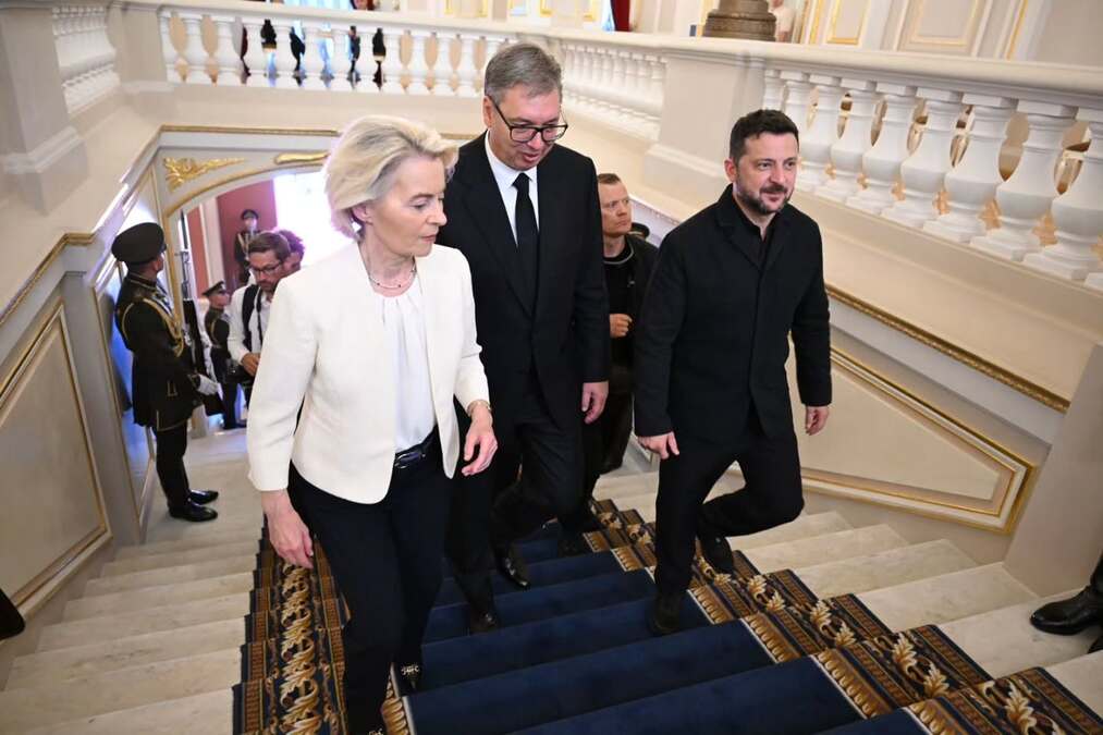 "MEĐUSOBNO SMO IZRAZILI ZAHVALNOST" Vučić otkrio o čemu je pričao sa Zelenskim i drugim liderima na Samitu u Ukrajini