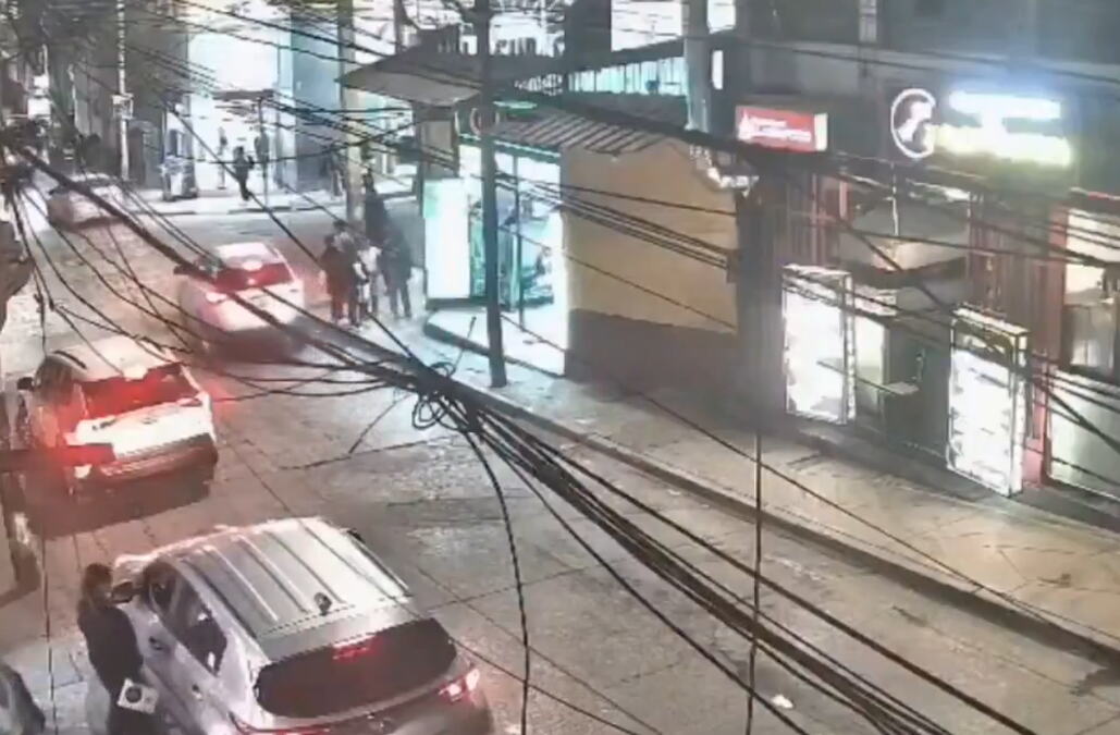 JEZIVI SNIMCI SNAŽNOG ZEMLJOTRESA U PERUU: Najmanje petoro ljudi poginulo, zgrade se rušile, stotine ljudi ostalo bez domova (VIDEO)