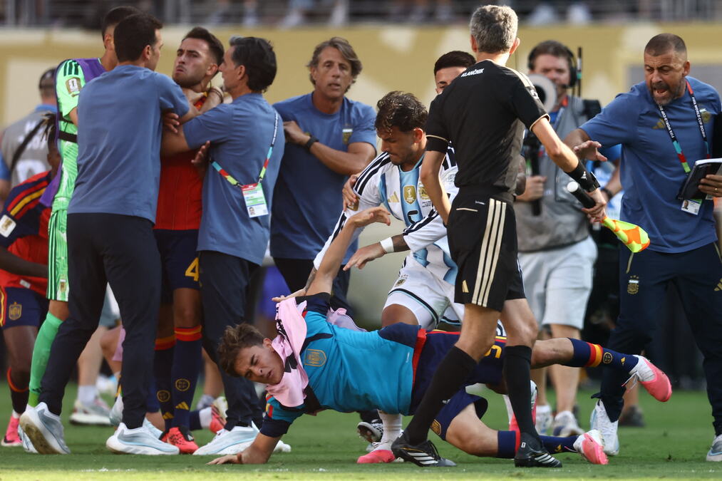 FIFA POKREĆE ISTRAGU: Sramno ponašanje fudbalera Argentine po završetku finala SP na tapetu