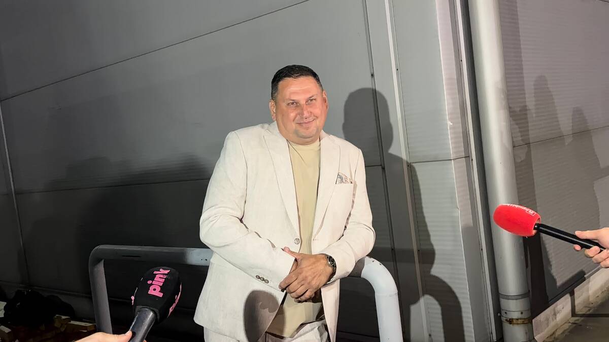 "IMAJU DOGOVOR" Taki izneo sve o Asminu i Caru, pa zapretio Staniji: Dotakao se i Majine trudnoće
