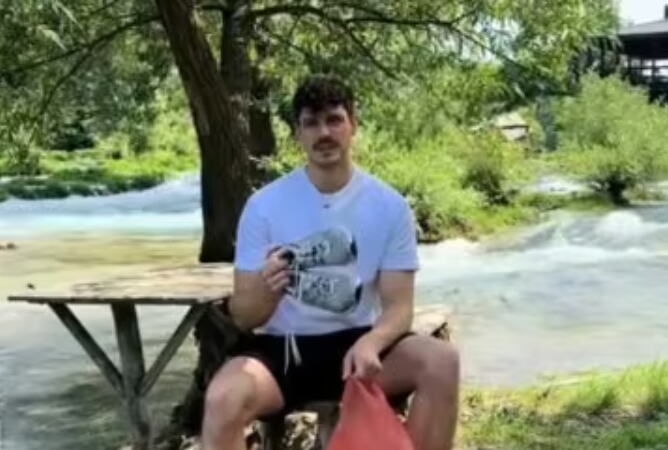 Donirao patike Crvenom krstu i stavio GPS u njih: Kad je video gde su završile ostao je bez teksta