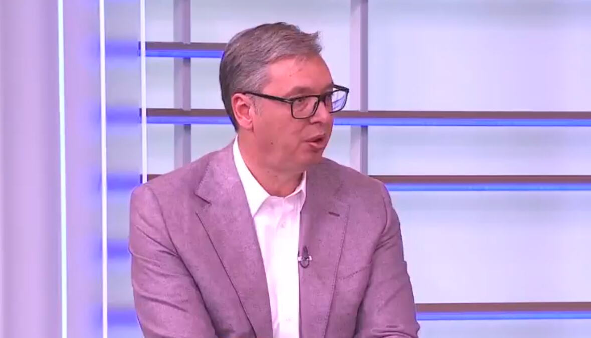 "NISAM PRISTAO DA PLATIM REKET, ZATO SAM META" Vučić o Brkiću, Lučiću i Jasmini Paunović: Dok sam ja u Njujorku, Moskvi i Pekingu, oni nam ruše zemlju