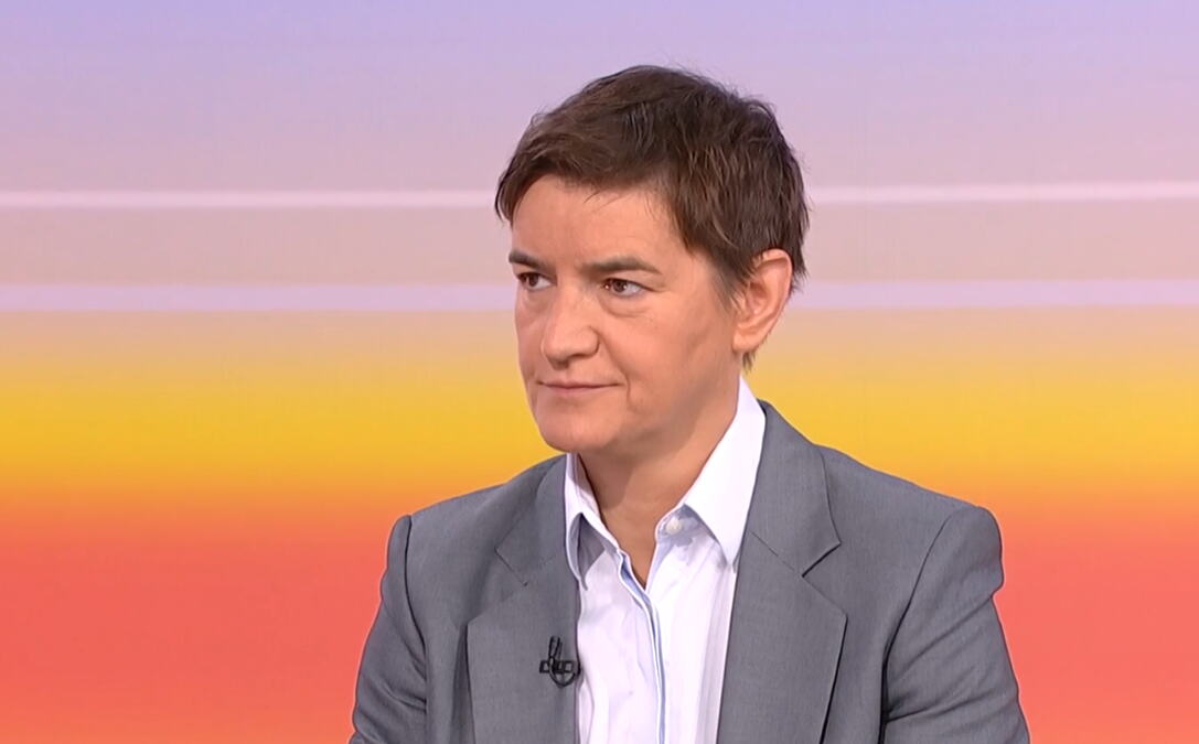 TO JE TA RIJALITI POLITIKA, UVEK SU NA HOLIDEJU Brnabić o Skupštini i (ne)poverenju vladi: I potpise smo im dali da se zakaže sednica jer ni za to nemaju kvorum