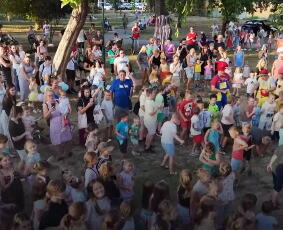 ULAZ BESPLATAN! Rumfest za vikend u Rumi! Bogat program, tri dana filmova, izložbe dinosaurusa i zabave za celu porodicu!