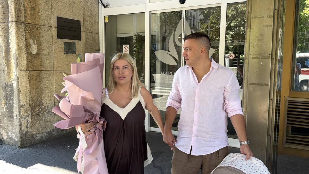 "BEBA JE MIKS, ALI POŠTO MIRNO SPAVA ONDA JE TATINA" Dea Đurđević sa osmehom napustila bolnicu (FOTO)